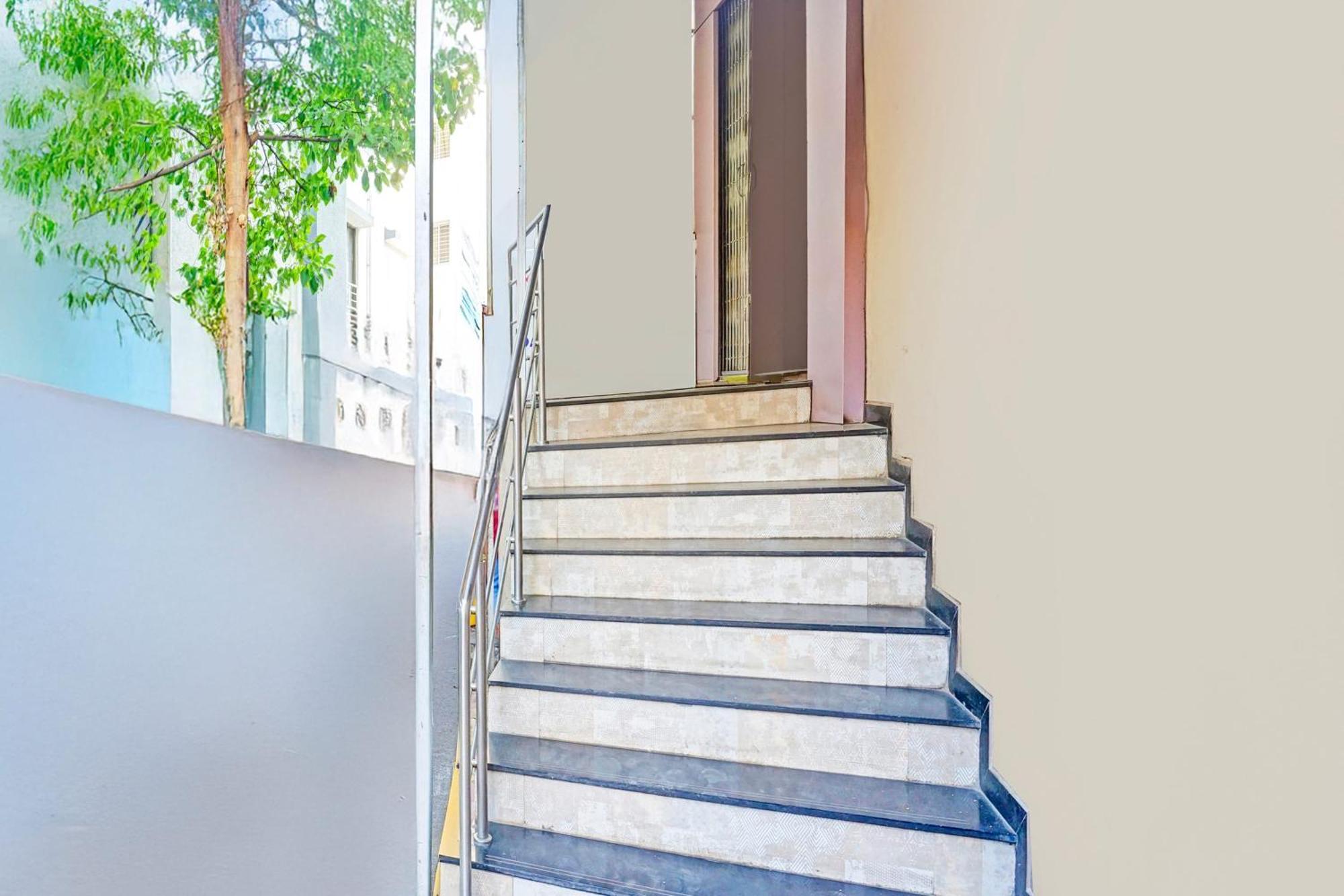Hotel Super Collection O Nagar Road Viman Nagar Formerly Ananta Sagar