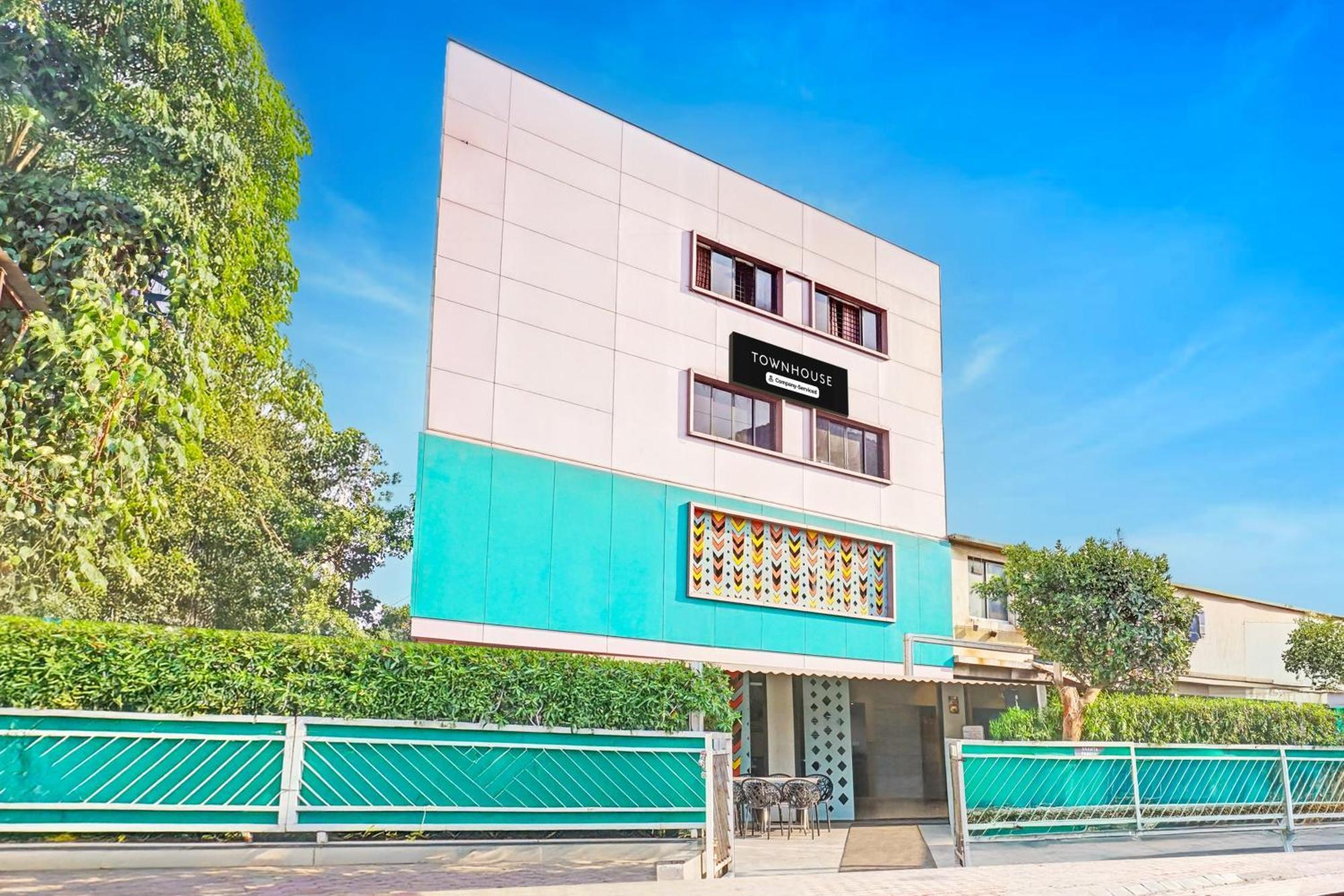Collection O Nagar Road Viman Nagar Formerly Ananta Sagar Hotel Pune