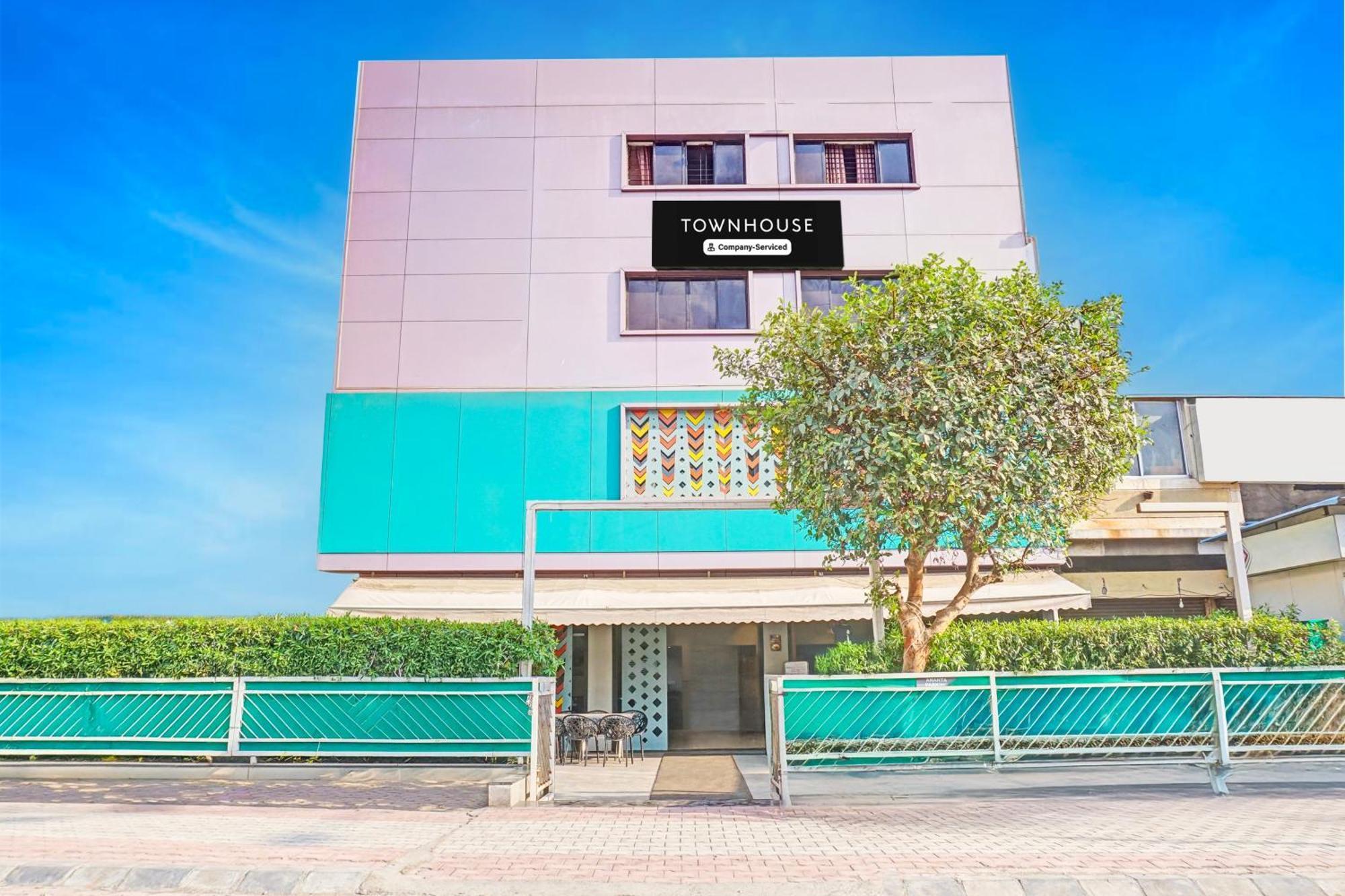 Collection O Nagar Road Viman Nagar Formerly Ananta Sagar Pune